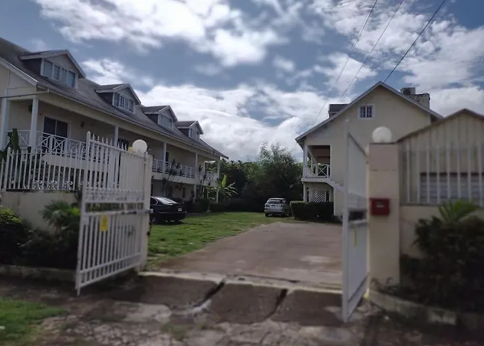 Club Caribbean Apartments